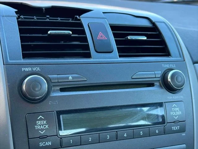 2011 Toyota Corolla LE