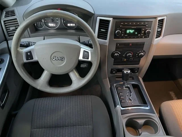 2010 Jeep Grand Cherokee Laredo