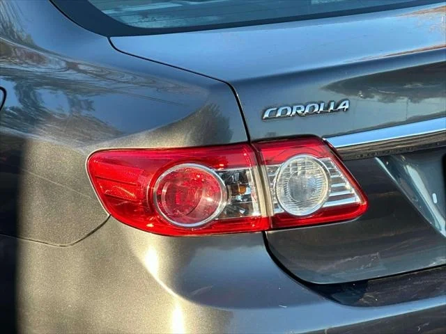 2011 Toyota Corolla LE